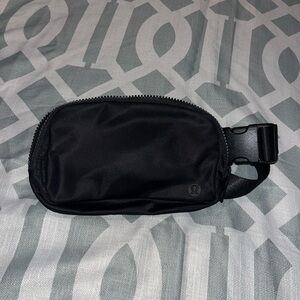 lululemon athletica Black Belt crossbody Bag Excellent condition never used